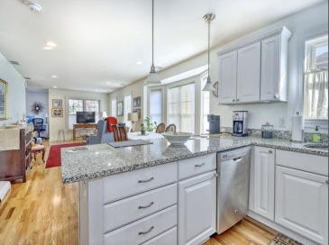 32 Lagrange, Boston, Massachusetts, 2 Bedrooms Bedrooms, 4 Rooms Rooms,1 BathroomBathrooms,Residential Lease,For Rent,Lagrange,73500852