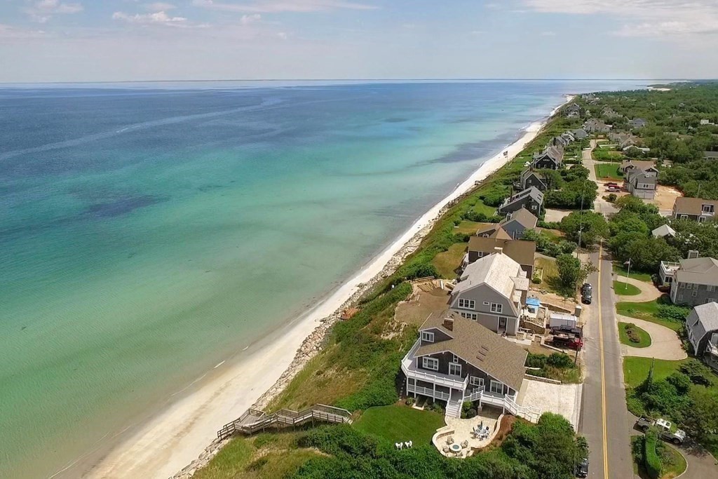 96 Shore, Dennis, Massachusetts, 4 Bedrooms Bedrooms, 8 Rooms Rooms,4.5 BathroomsBathrooms,Residential,For Sale,Shore,73350235