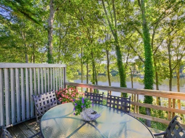 194 Bayfront Way, Falmouth, Massachusetts, 2 Bedrooms Bedrooms, 5 Rooms Rooms,3.5 BathroomsBathrooms,Residential,For Sale,Bayfront Way,73475256