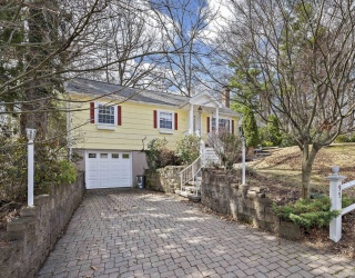 95 Oriole Rd, Stoughton, Massachusetts, 2 Bedrooms Bedrooms, 5 Rooms Rooms,1 BathroomBathrooms,Residential Lease,For Rent,Oriole Rd,73500939