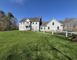 18 Abbey Lane, Rehoboth, Massachusetts, 4 Bedrooms Bedrooms, 11 Rooms Rooms,3 BathroomsBathrooms,Residential,For Sale,Abbey Lane,73500946