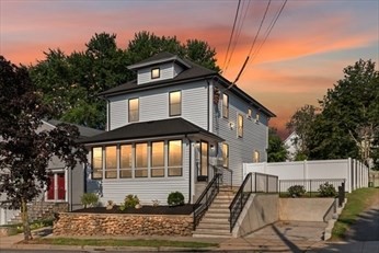 94 Lexington St, Watertown, Massachusetts, 3 Bedrooms Bedrooms, 8 Rooms Rooms,3.5 BathroomsBathrooms,Residential,For Sale,Lexington St,73500961