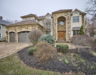 170 Central Ave, Needham, Massachusetts, 4 Bedrooms Bedrooms, 11 Rooms Rooms,3.5 BathroomsBathrooms,Residential,For Sale,Central Ave,73500965