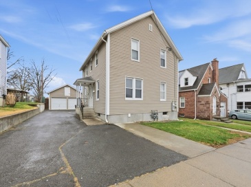 38 Prospect St, Ludlow, Massachusetts, 4 Bedrooms Bedrooms, 8 Rooms Rooms,2 BathroomsBathrooms,Residential Income,For Sale,Prospect St,73500987