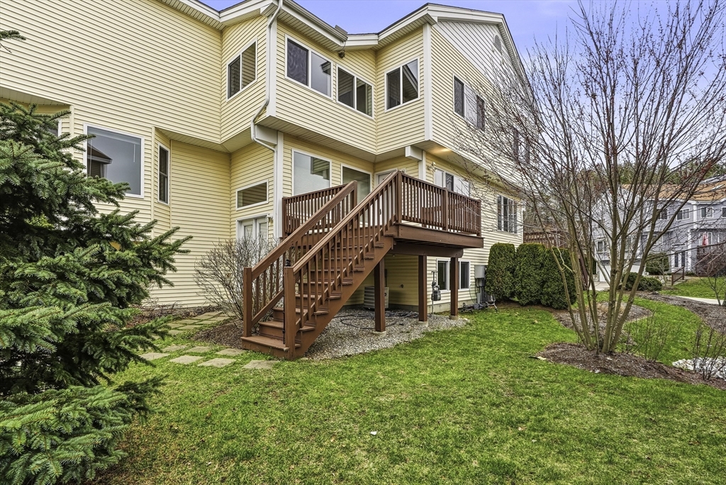439 America Blvd, Ashland, Massachusetts, 2 Bedrooms Bedrooms, 6 Rooms Rooms,2.5 BathroomsBathrooms,Residential,For Sale,America Blvd,73500888
