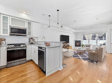 35 Middle St., Boston, Massachusetts, 3 Bedrooms Bedrooms, 5 Rooms Rooms,2.5 BathroomsBathrooms,Residential,For Sale,Middle St.,73501148 35 Middle St., Boston, Massachusetts, 3 Bedrooms Bedrooms, 5 Rooms Rooms,2.5 BathroomsBathrooms,Residential,For Sale,Middle St.,73501148