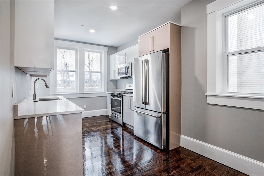 59 Strathmore Rd., Boston, Massachusetts, 4 Bedrooms Bedrooms, 6 Rooms Rooms,2 BathroomsBathrooms,Residential Lease,For Rent,Strathmore Rd.,73501147