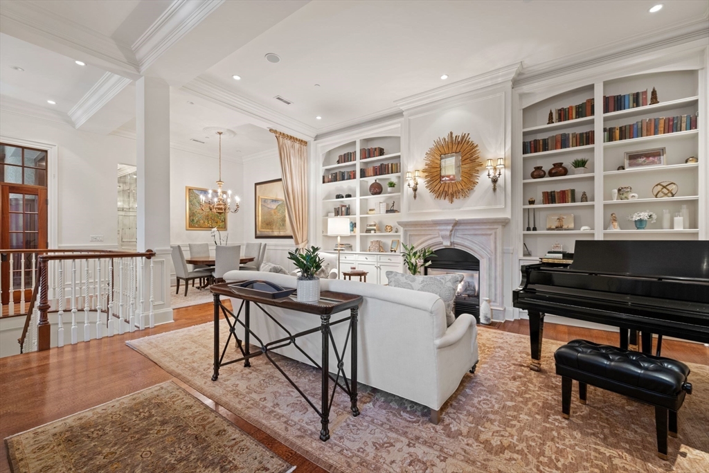 50 Beacon Street, Boston, Massachusetts, 3 Bedrooms Bedrooms, 8 Rooms Rooms,3.5 BathroomsBathrooms,Residential,For Sale,Beacon Street,73501093