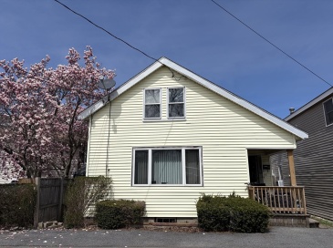 35 Neponset St, Revere, Massachusetts, 2 Bedrooms Bedrooms, 5 Rooms Rooms,1 BathroomBathrooms,Residential,For Sale,Neponset St,73501159 35 Neponset St, Revere, Massachusetts, 2 Bedrooms Bedrooms, 5 Rooms Rooms,1 BathroomBathrooms,Residential,For Sale,Neponset St,73501159