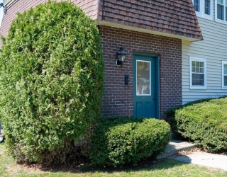 180 Main St, Bridgewater, Massachusetts, 2 Bedrooms Bedrooms, 4 Rooms Rooms,1.5 BathroomsBathrooms,Residential,For Sale,Main St,73501160