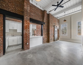 34 Tremaine St, Leominster, Massachusetts, 1 Bedroom Bedrooms, 2 Rooms Rooms,1 BathroomBathrooms,Residential Lease,For Rent,Tremaine St,73501028