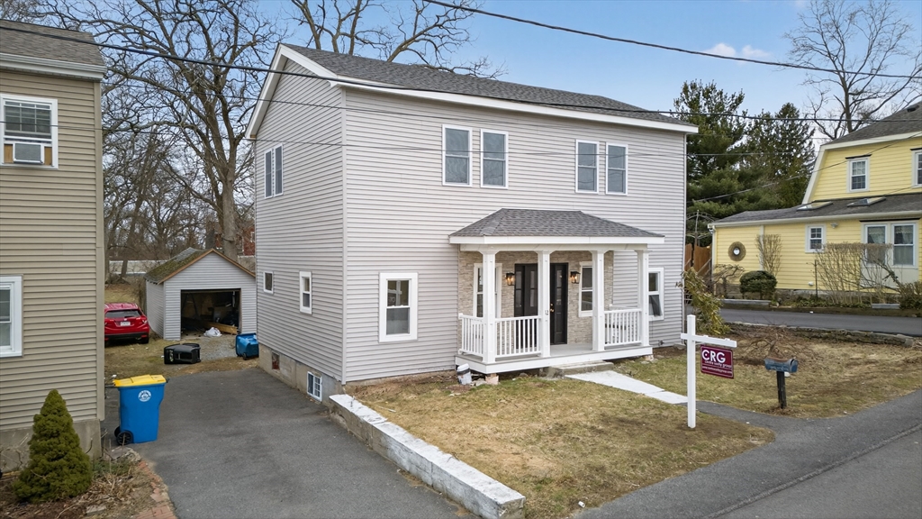 12 Howard Ave, Randolph, Massachusetts, 4 Bedrooms Bedrooms, 11 Rooms Rooms,3.5 BathroomsBathrooms,Residential,For Sale,Howard Ave,73501138