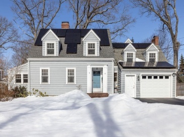17 Lindbergh Avenue, Needham, Massachusetts, 4 Bedrooms Bedrooms, 10 Rooms Rooms,2.5 BathroomsBathrooms,Residential,For Sale,Lindbergh Avenue,73482574