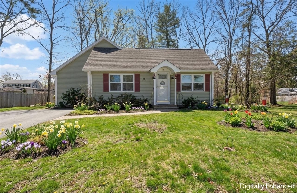 24 Holly Street, Billerica, Massachusetts, 3 Bedrooms Bedrooms, 7 Rooms Rooms,3 BathroomsBathrooms,Residential,For Sale,Holly Street,73480864