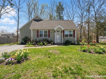 24 Holly Street, Billerica, Massachusetts, 3 Bedrooms Bedrooms, 7 Rooms Rooms,3 BathroomsBathrooms,Residential,For Sale,Holly Street,73480864