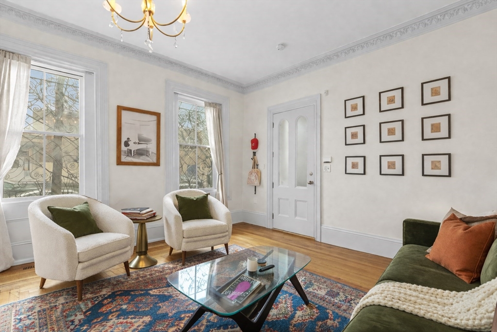 63 Worcester St, Boston, Massachusetts, 2 Bedrooms Bedrooms, 5 Rooms Rooms,2.5 BathroomsBathrooms,Residential Lease,For Rent,Worcester St,73498730