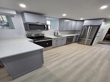 137 Centre St, Boston, Massachusetts, 2 Bedrooms Bedrooms, 4 Rooms Rooms,1 BathroomBathrooms,Residential Lease,For Rent,Centre St,73486087