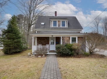 44 Baker St, Holliston, Massachusetts, 3 Bedrooms Bedrooms, 7 Rooms Rooms,2 BathroomsBathrooms,Residential,For Sale,Baker St,73489393