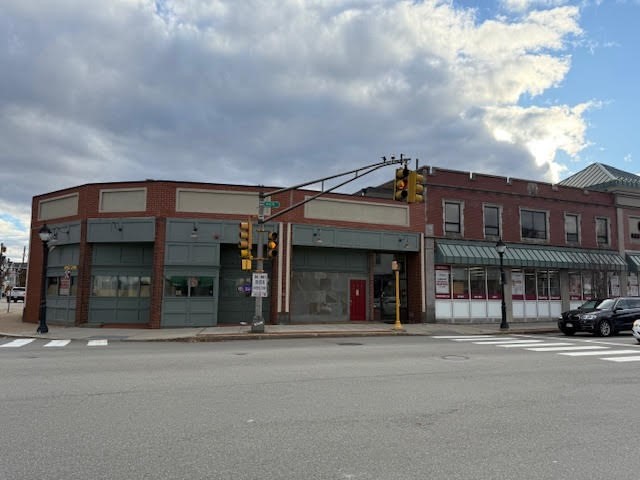 888 Main St, Waltham, Massachusetts, ,Commercial Lease,For Rent,Main St,73501204