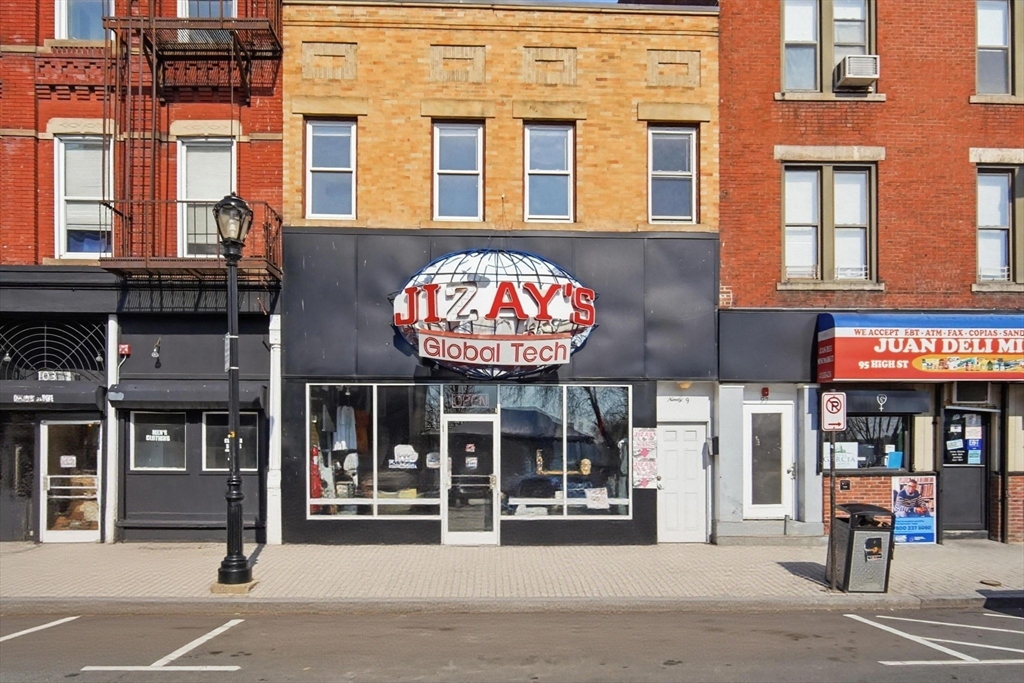 99-101 High St, Holyoke, Massachusetts, 2 Bedrooms Bedrooms, 7 Rooms Rooms,2 BathroomsBathrooms,Residential Income,For Sale,High St,73501248