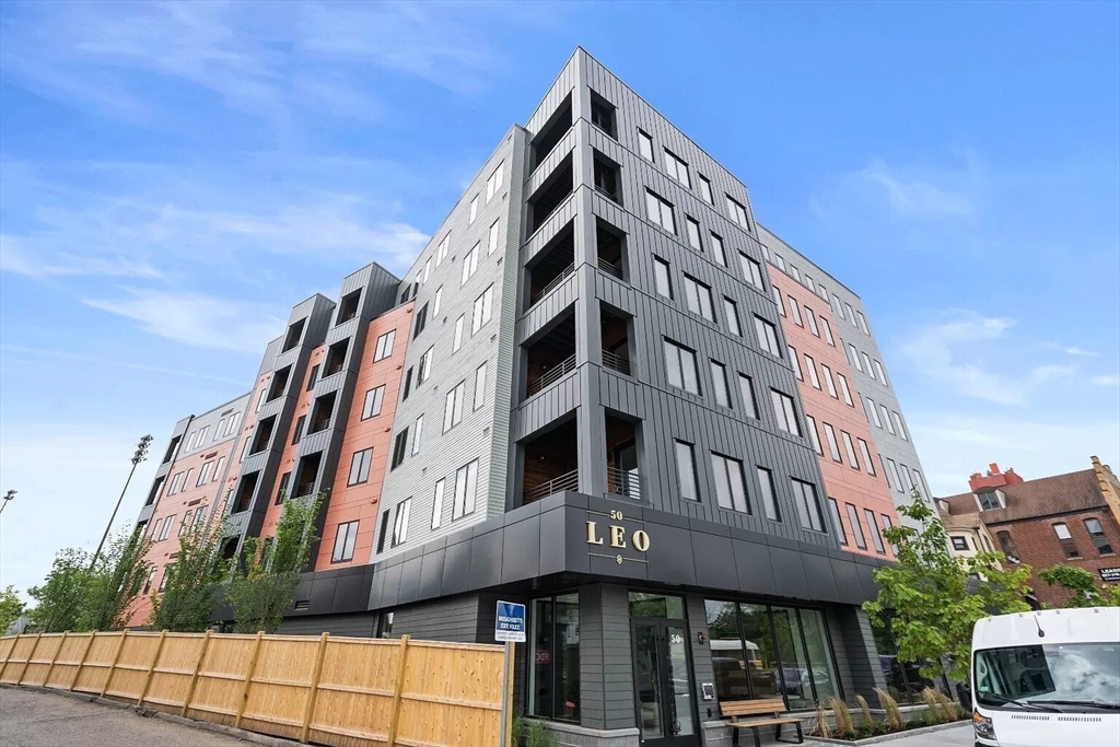 50 Leo M. Birmingham Pkwy., Boston, Massachusetts, 2 Bedrooms Bedrooms, 4 Rooms Rooms,2 BathroomsBathrooms,Residential Lease,For Rent,Leo M. Birmingham Pkwy.,73501276