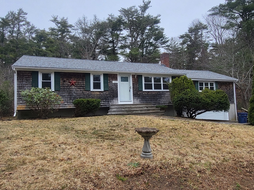 165 Hedges Pond Rd, Plymouth, Massachusetts, 3 Bedrooms Bedrooms, 6 Rooms Rooms,1 BathroomBathrooms,Residential,For Sale,Hedges Pond Rd,73501319