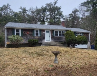 165 Hedges Pond Rd, Plymouth, Massachusetts, 3 Bedrooms Bedrooms, 6 Rooms Rooms,1 BathroomBathrooms,Residential,For Sale,Hedges Pond Rd,73501319