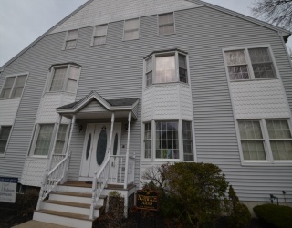 99 West Wyoming Ave, Melrose, Massachusetts, 2 Bedrooms Bedrooms, 5 Rooms Rooms,2 BathroomsBathrooms,Residential Lease,For Rent,West Wyoming Ave,73501367
