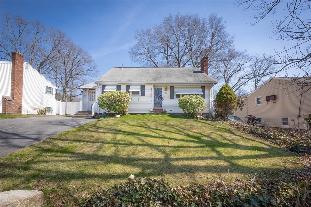 73 Sherman St, Brockton, Massachusetts, 3 Bedrooms Bedrooms, 5 Rooms Rooms,1 BathroomBathrooms,Residential,For Sale,Sherman St,73501368