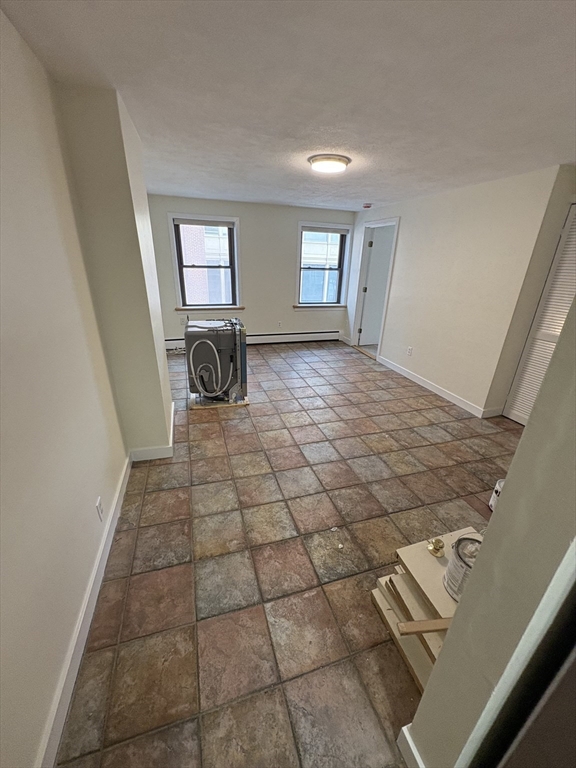 3 Lewis Street, Boston, Massachusetts, 2 Bedrooms Bedrooms, 3 Rooms Rooms,1 BathroomBathrooms,Residential Lease,For Rent,Lewis Street,73501387