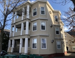 104-106 Lewis Street, Lynn, Massachusetts, 1 Bedroom Bedrooms, 3 Rooms Rooms,1 BathroomBathrooms,Residential Lease,For Rent,Lewis Street,73501388