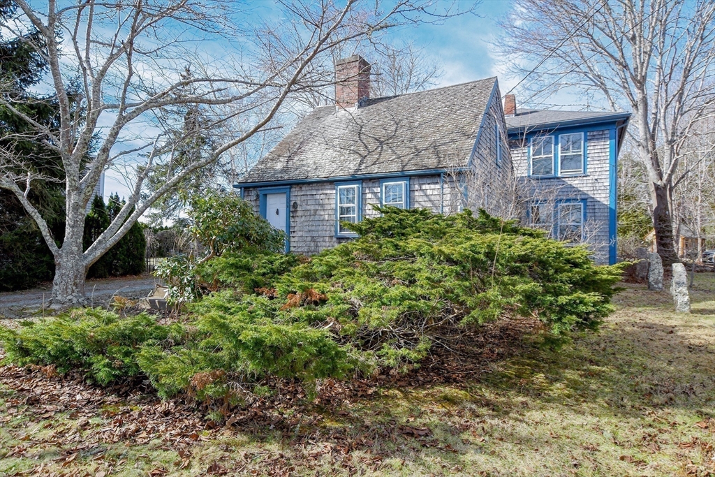 298 Front Street, Marion, Massachusetts, 3 Bedrooms Bedrooms, 8 Rooms Rooms,1.5 BathroomsBathrooms,Residential,For Sale,Front Street,73501409