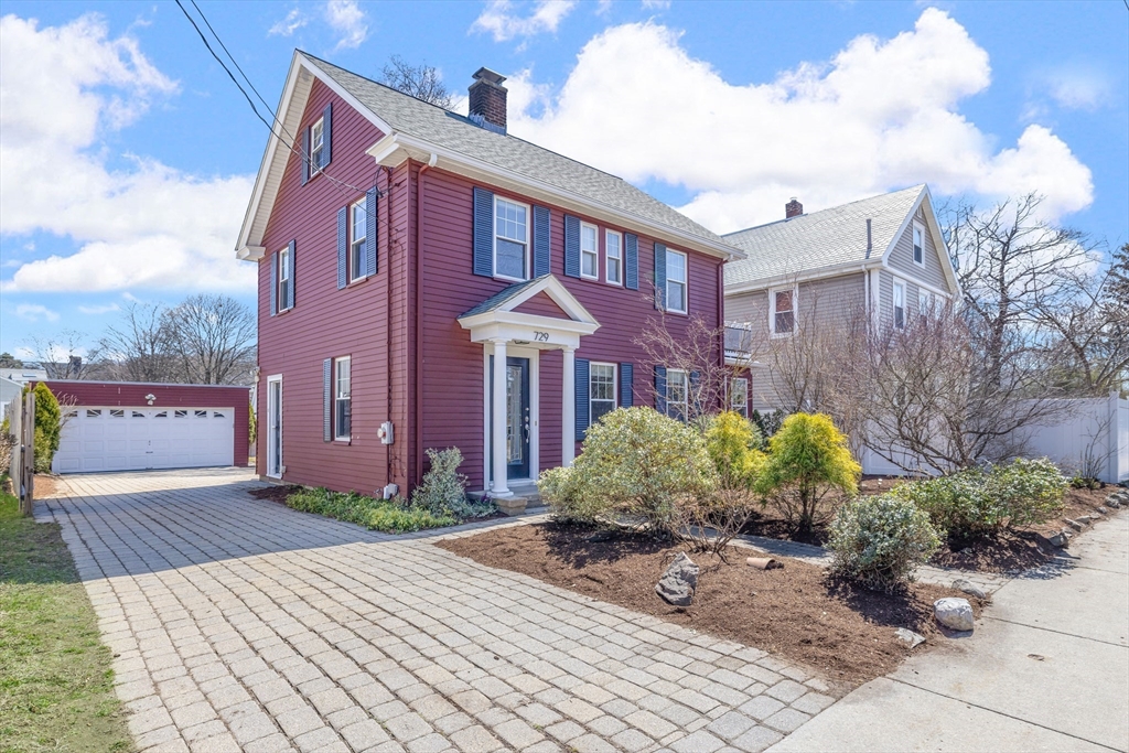 729 Concord St, Framingham, Massachusetts, 3 Bedrooms Bedrooms, 7 Rooms Rooms,1.5 BathroomsBathrooms,Residential,For Sale,Concord St,73501186