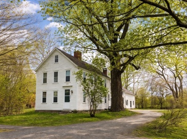 130 West Street, Hadley, Massachusetts, 8 Bedrooms Bedrooms, 15 Rooms Rooms,2 BathroomsBathrooms,Residential Income,For Sale,West Street,73501258
