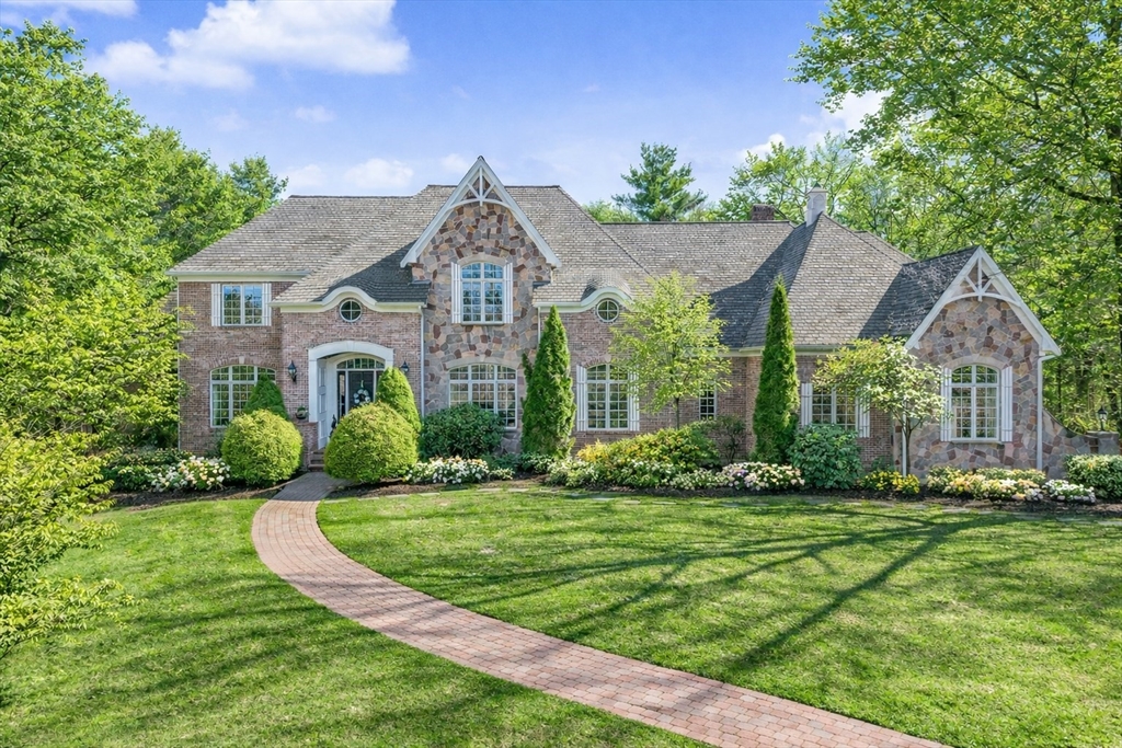 6 Trailside Way, Norfolk, Massachusetts, 4 Bedrooms Bedrooms, 14 Rooms Rooms,3.5 BathroomsBathrooms,Residential,For Sale,Trailside Way,73501469