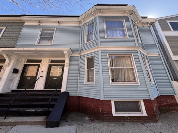 289-291 Emerson St, Boston, Massachusetts, 4 Bedrooms Bedrooms, 9 Rooms Rooms,2 BathroomsBathrooms,Residential Income,For Sale,Emerson St,73501188