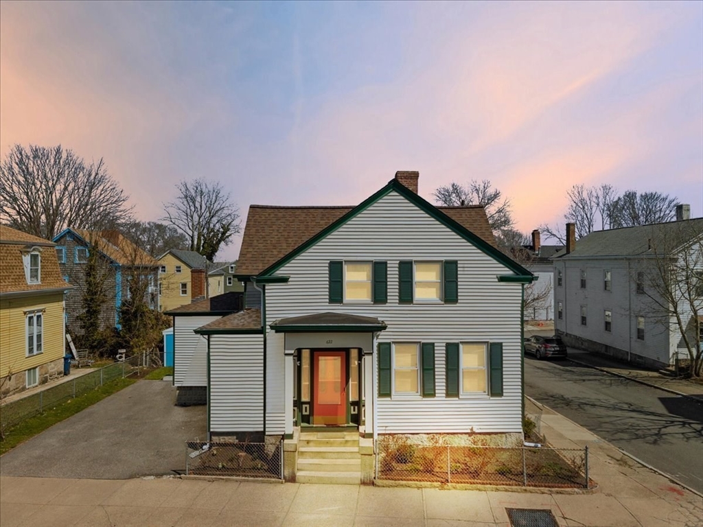 622 County St, New Bedford, Massachusetts, 3 Bedrooms Bedrooms, 8 Rooms Rooms,3 BathroomsBathrooms,Residential,For Sale,County St,73501486