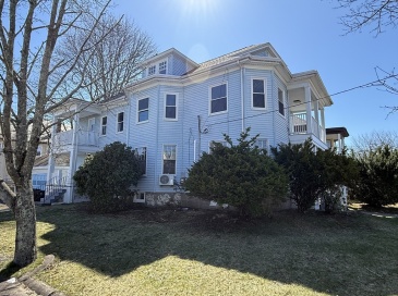 68 Ash St, Brockton, Massachusetts, 5 Bedrooms Bedrooms, 6 Rooms Rooms,1 BathroomBathrooms,Residential Lease,For Rent,Ash St,73501531