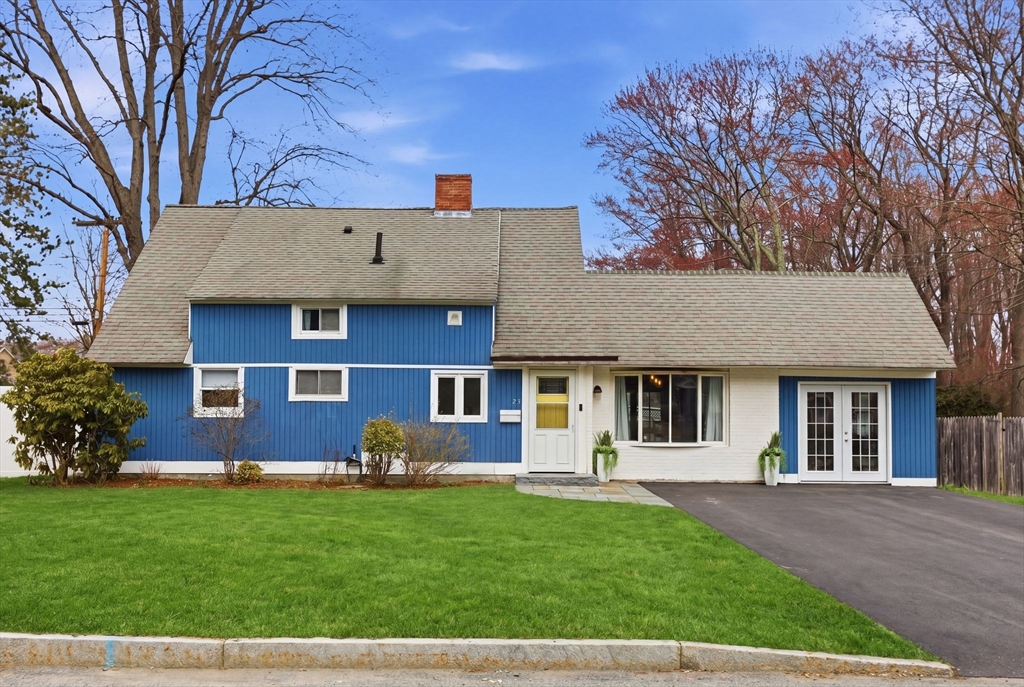 23 Porter Road, Natick, Massachusetts, 4 Bedrooms Bedrooms, 9 Rooms Rooms,1.5 BathroomsBathrooms,Residential,For Sale,Porter Road,73501438