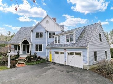 2 Fieldstone Dr, Westport, Massachusetts, 4 Bedrooms Bedrooms, 12 Rooms Rooms,3.5 BathroomsBathrooms,Residential,For Sale,Fieldstone Dr,73490475