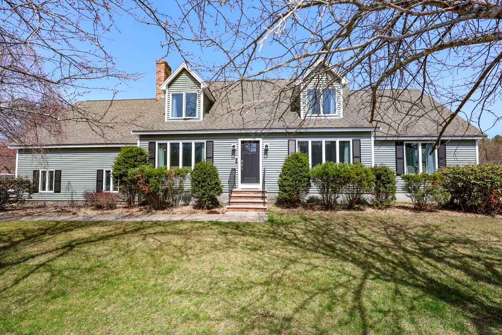 2 Natalie Rd, Chelmsford, Massachusetts, 4 Bedrooms Bedrooms, 9 Rooms Rooms,2.5 BathroomsBathrooms,Residential,For Sale,Natalie Rd,73501609