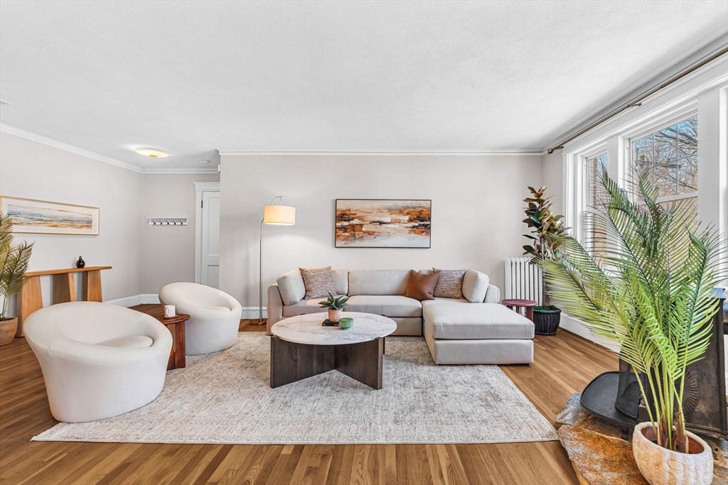 50 Lancaster Ter, Brookline, Massachusetts, 3 Bedrooms Bedrooms, 7 Rooms Rooms,1.5 BathroomsBathrooms,Residential,For Sale,Lancaster Ter,73500129