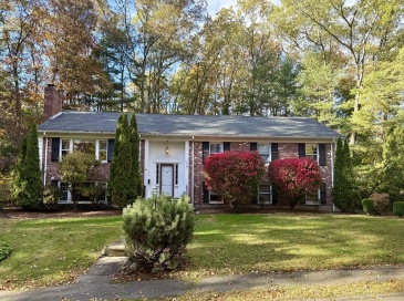 84 Cleveland Rd, Wellesley, Massachusetts, 5 Bedrooms Bedrooms, 9 Rooms Rooms,2.5 BathroomsBathrooms,Residential Lease,For Rent,Cleveland Rd,73501624