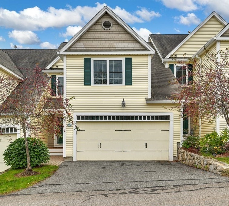 10 Trevor Ln, Hopkinton, Massachusetts, 2 Bedrooms Bedrooms, 5 Rooms Rooms,3.5 BathroomsBathrooms,Residential,For Sale,Trevor Ln,73501626