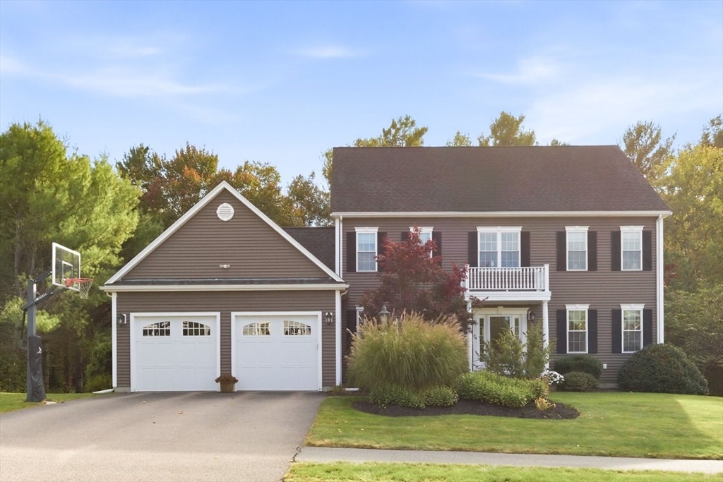 24 Gristmill Ln, Walpole, Massachusetts, 4 Bedrooms Bedrooms, 8 Rooms Rooms,3 BathroomsBathrooms,Residential,For Sale,Gristmill Ln,73501628