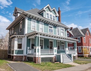 19-21 Beechwood Ave, Springfield, Massachusetts, 8 Bedrooms Bedrooms, 14 Rooms Rooms,3 BathroomsBathrooms,Residential Income,For Sale,Beechwood Ave,73501647