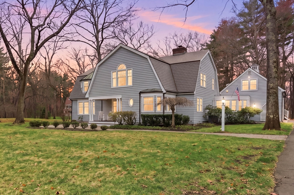 15 River Meadow Drive, West Newbury, Massachusetts, 5 Bedrooms Bedrooms, 13 Rooms Rooms,4.5 BathroomsBathrooms,Residential,For Sale,River Meadow Drive,73501716