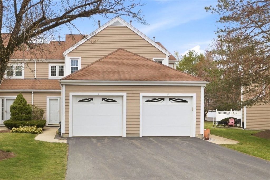 6 Teal Circle, Walpole, Massachusetts, 2 Bedrooms Bedrooms, 4 Rooms Rooms,1.5 BathroomsBathrooms,Residential,For Sale,Teal Circle,73501737