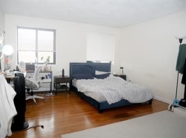 1027 Commonwealth Ave, Boston, Massachusetts, 1 Bedroom Bedrooms, 2 Rooms Rooms,1 BathroomBathrooms,Residential Lease,For Rent,Commonwealth Ave,73501545