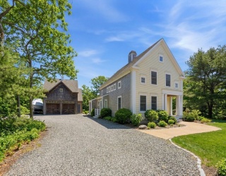 25 Bold Meadow Road, Edgartown, Massachusetts, 4 Bedrooms Bedrooms, 9 Rooms Rooms,3.5 BathroomsBathrooms,Residential,For Sale,Bold Meadow Road,73501677